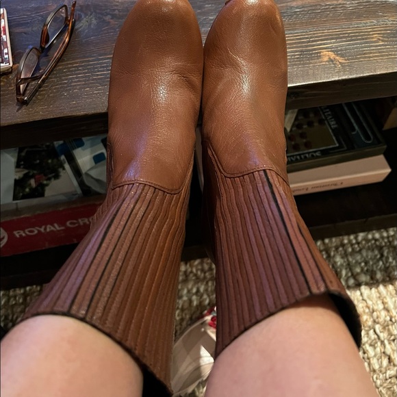 Gucci booties with rubber soles and heels.  Size 38.  3.5” heels.  Worn once. - Picture 2 of 4